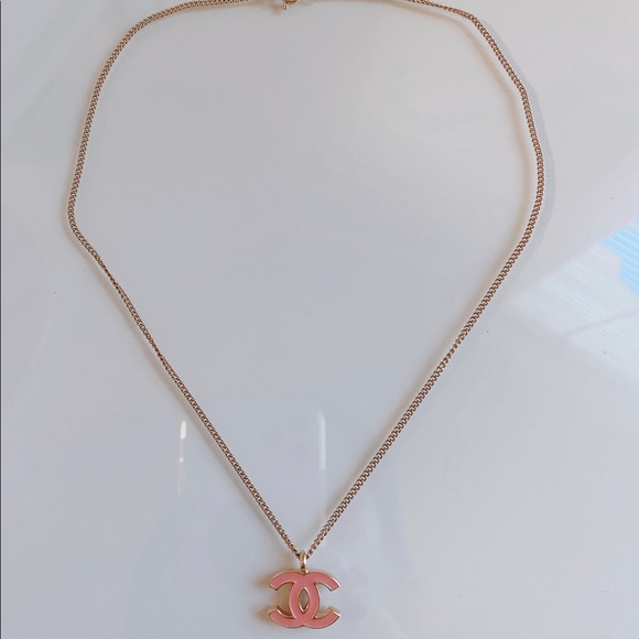 💯Authentic Chanel Necklace - Picture 2 of 5